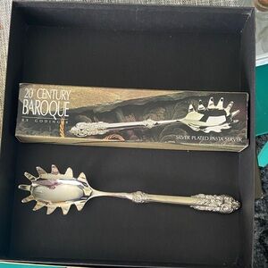 Godinger Silver Baroque Pasta Server